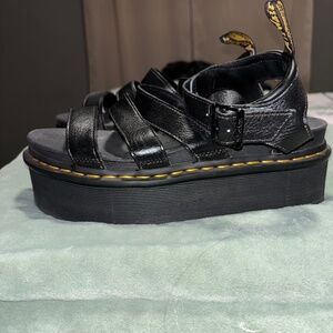 Doc marten sandals